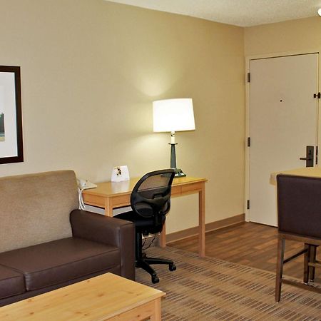 Extended Stay America Suites - Newark - Woodbridge Exteriör bild