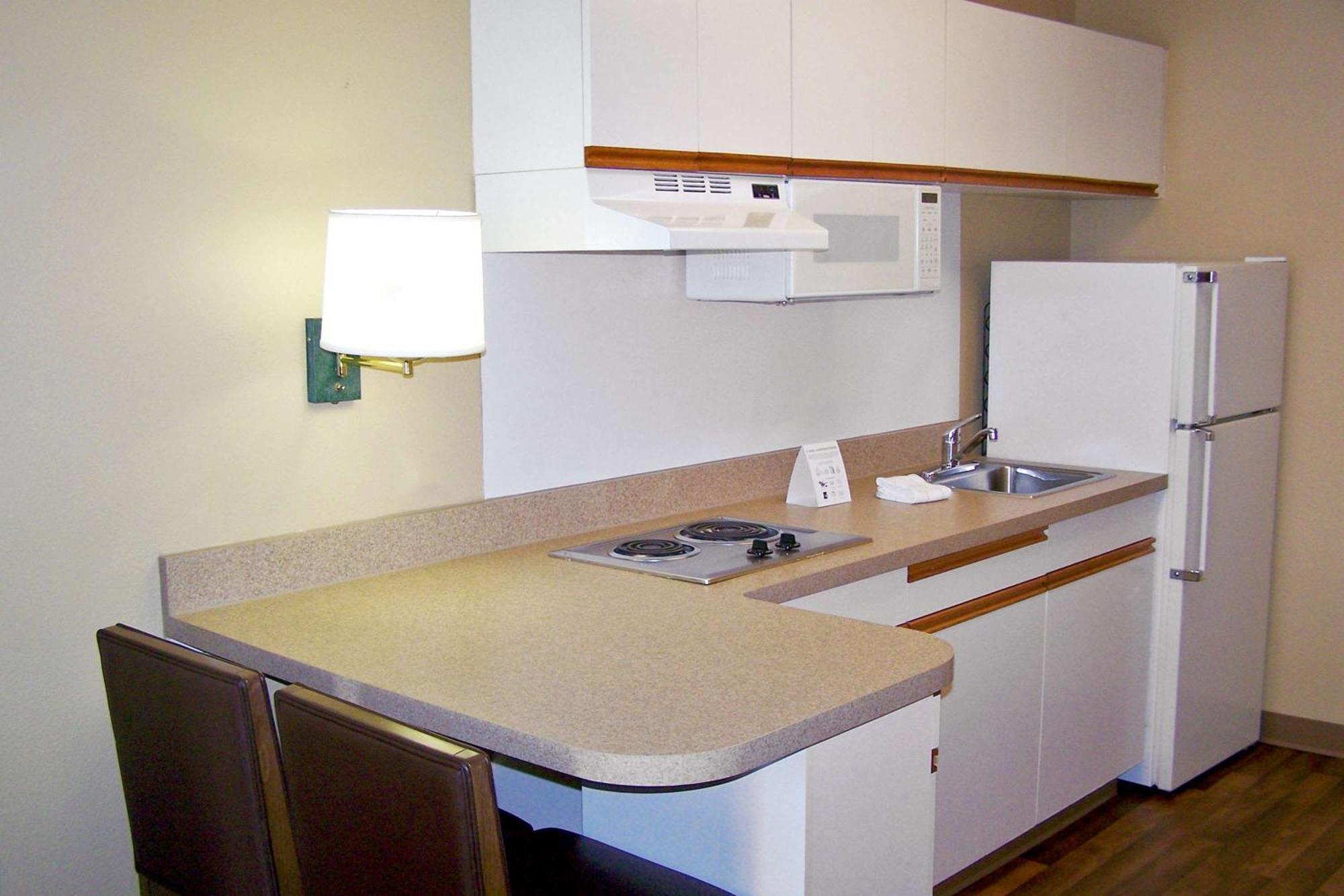 Extended Stay America Suites - Newark - Woodbridge Exteriör bild