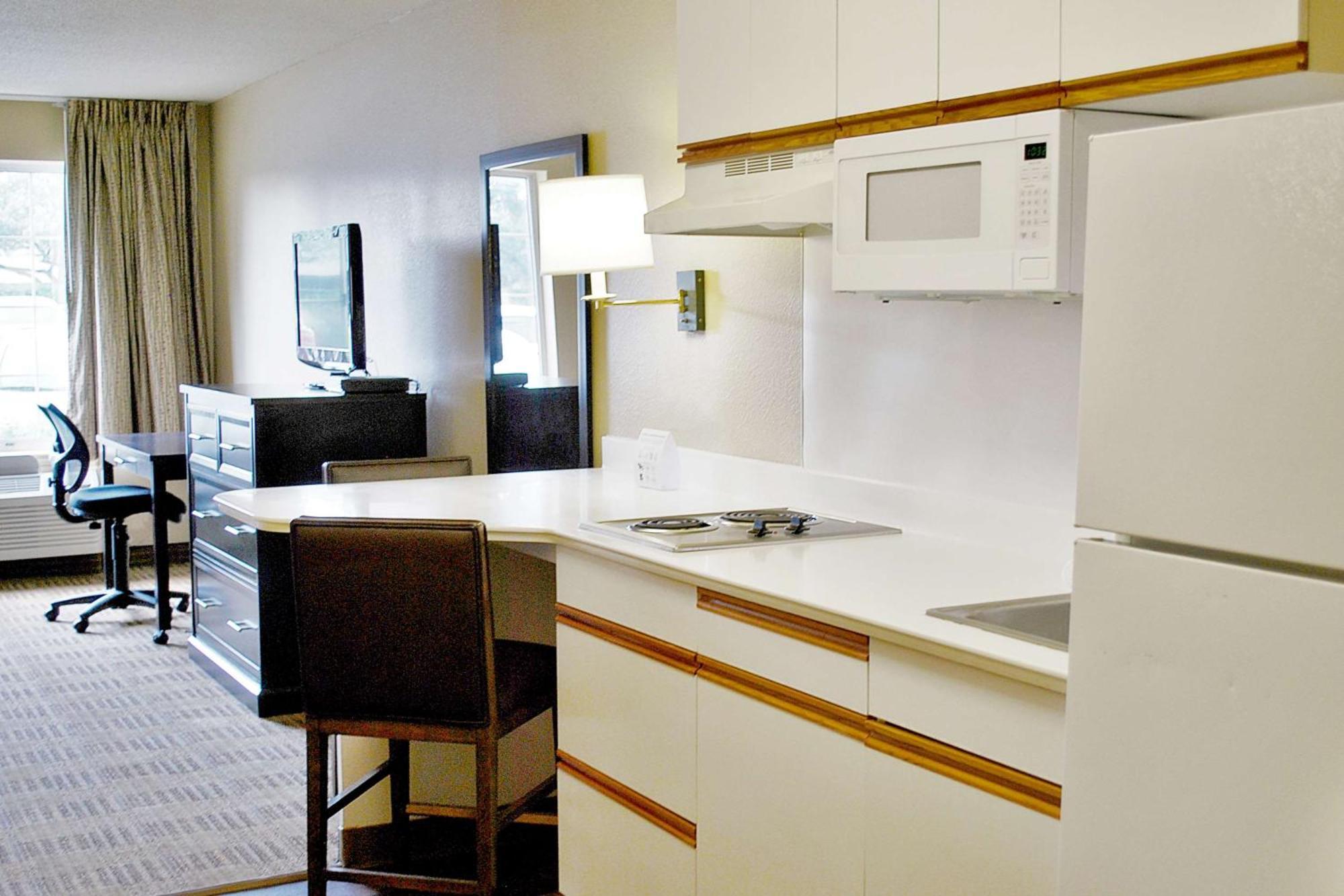 Extended Stay America Suites - Newark - Woodbridge Exteriör bild
