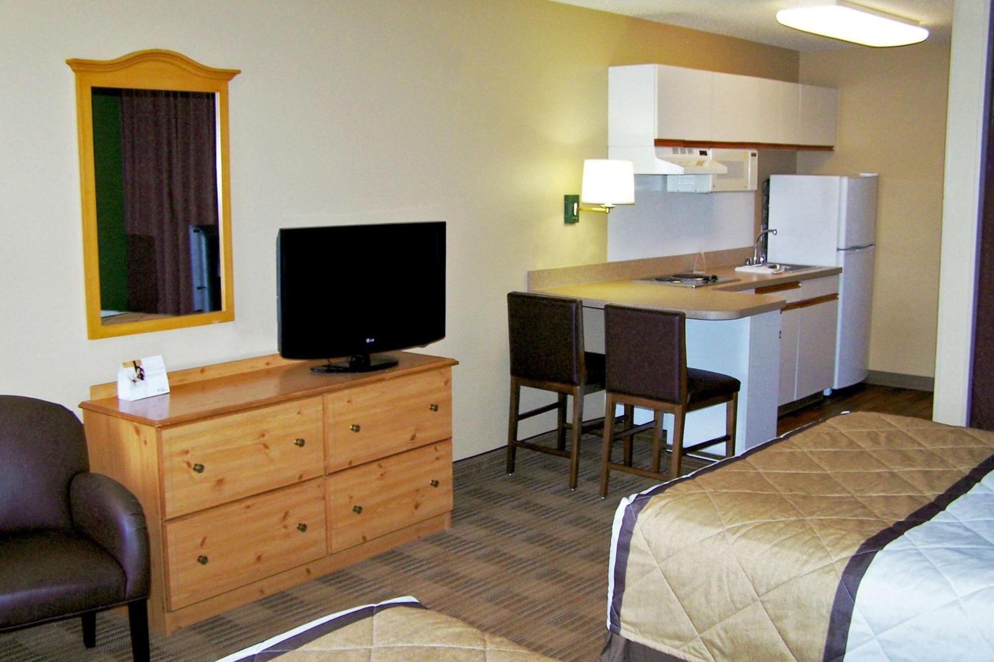 Extended Stay America Suites - Newark - Woodbridge Exteriör bild
