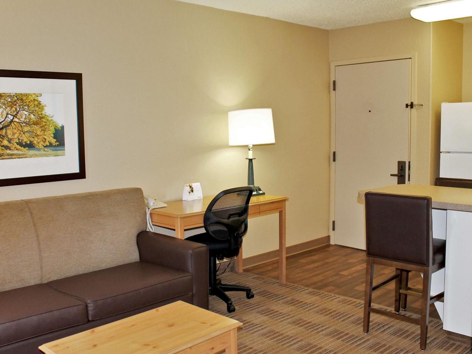 Extended Stay America Suites - Newark - Woodbridge Exteriör bild
