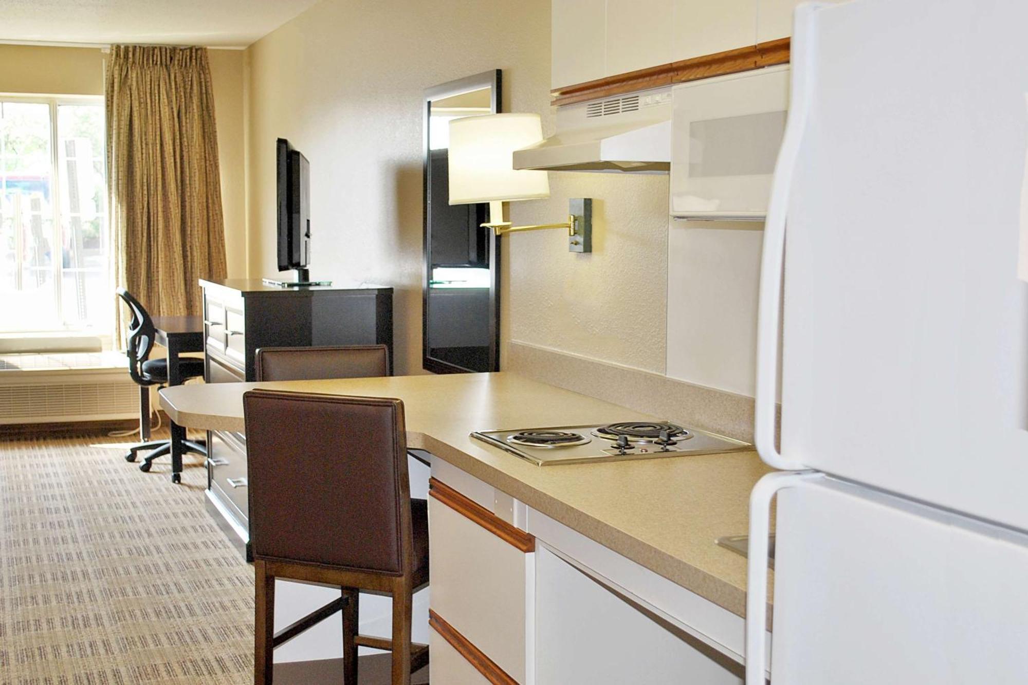 Extended Stay America Suites - Newark - Woodbridge Exteriör bild