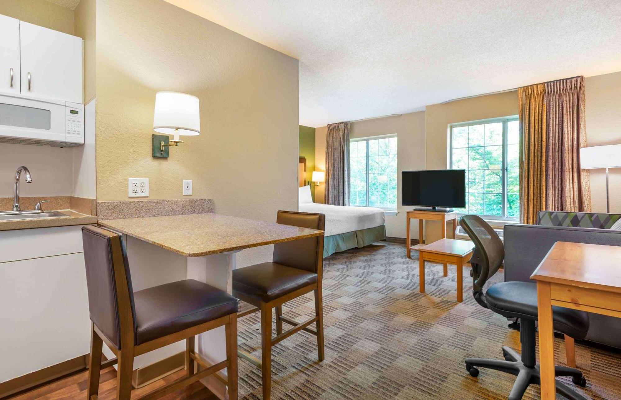 Extended Stay America Suites - Newark - Woodbridge Exteriör bild